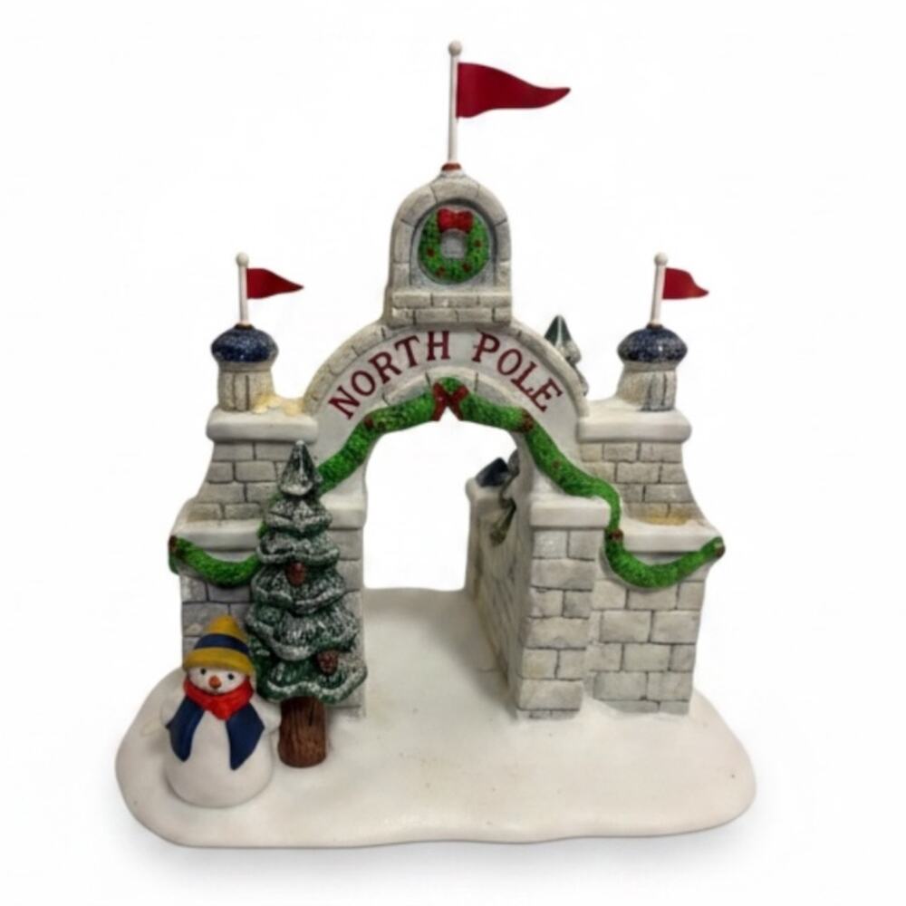 Department 56 North Pole Gate #5632-4 Retired Christmas Village